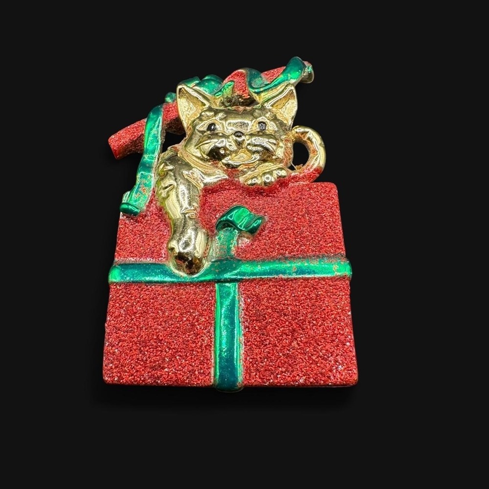 Vintage AJC Christmas Cat Gift Box Brooch Red Glitter Green Enamel Signed Pin